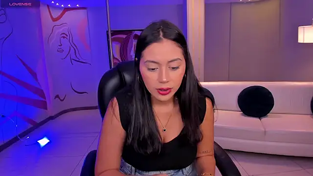 AmbarJames  online show from September 2025 12:06:01 PM