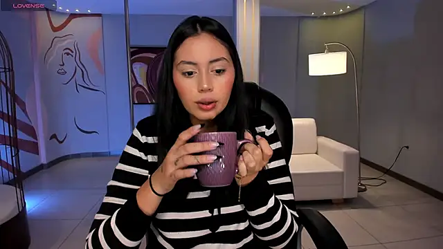 AmbarJames  online show from October 2025 10:46:02 AM