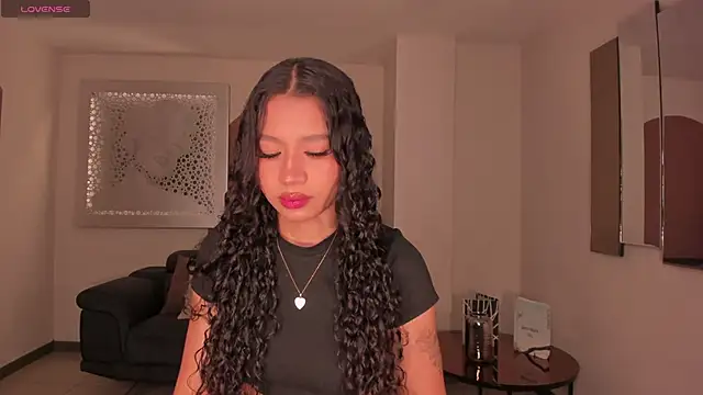 SophieHouston  online show from November 2025 11:09:01 PM