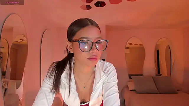 SophieHouston  online show from July 2026 02:24:01 AM
