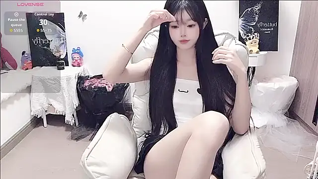 Snapshot of -EEBABY chatting on May 2026 07:43:02 PM -EEBABY online show from May 2026 07:43:02 PM