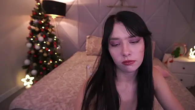 LiviaShy online show from December 2025 01:38:02 PM