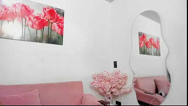 pinky f00x online show from July 2026 09:30:02 PM