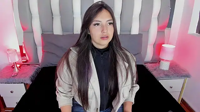 Adaara Rey online show from October 2025 08:17:01 PM