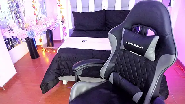 Adaara Rey online show from December 2025 07:53:02 PM