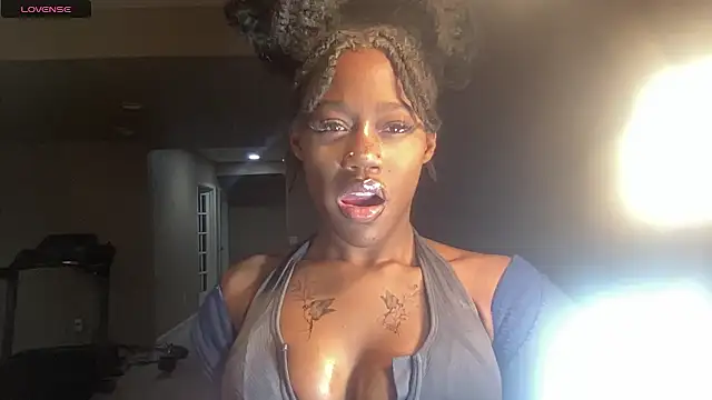 maskedgirl5005 online show from September 2025 08:36:01 PM