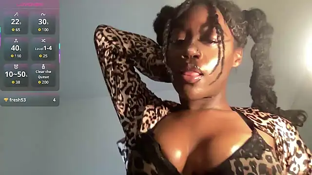 maskedgirl5005 online show from November 2025 03:40:02 AM