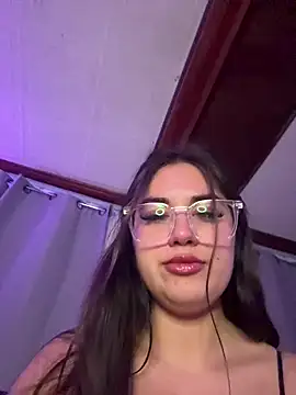 Snapshot of JosefaSweet chatting on May 2026 12:17:02 AM JosefaSweet online show from May 2026 12:17:02 AM