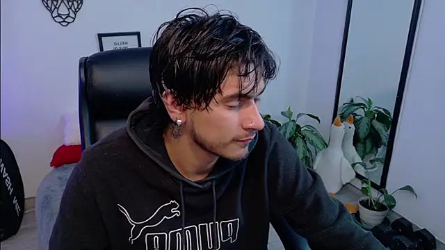 Elian savoy online show from March 2026 10:10:01 PM