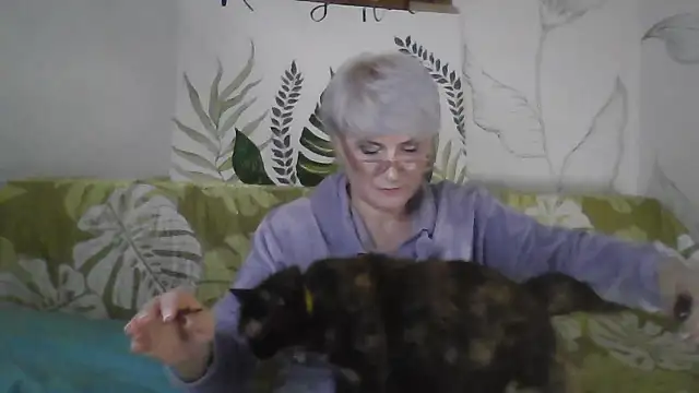 Catty Lady online show from January 2026 06:32:02 PM