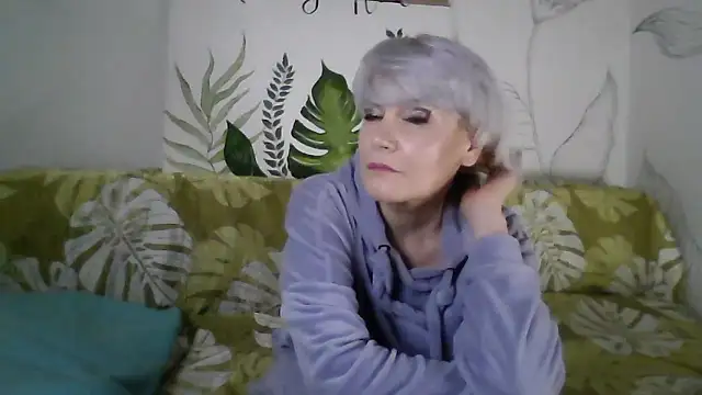 Catty Lady online show from January 2026 06:44:02 PM