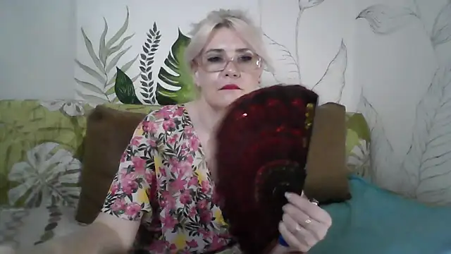 Catty Lady online show from July 2026 08:26:02 PM