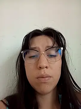 lareinalareinadelanal online show from October 2025 01:00:02 PM