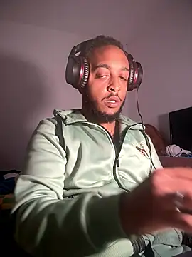 Snapshot of Minidemonkush chatting on January 2026 01:43:01 AM Minidemonkush online show from January 2026 01:43:01 AM