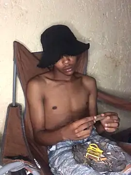 Tetrete online show from November 2025 12:00:01 AM