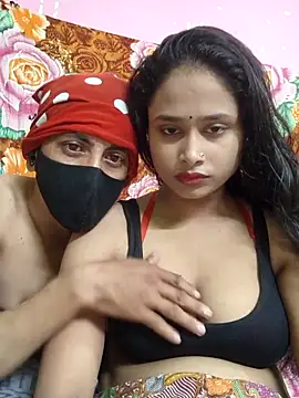 Seducing couple online show from September 2025 05:00:02 AM