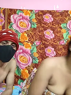 Seducing couple online show from November 2025 10:36:02 AM