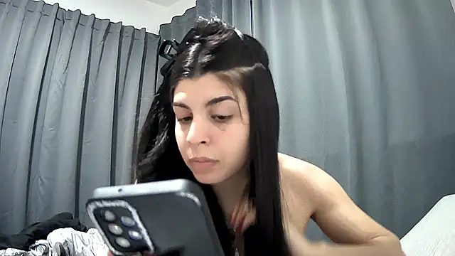 VioletaZein online show from January 2026 12:46:01 AM