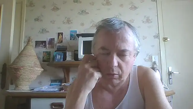 Snapshot of gegevincent chatting on March 2026 01:22:01 PM gegevincent online show from March 2026 01:22:01 PM