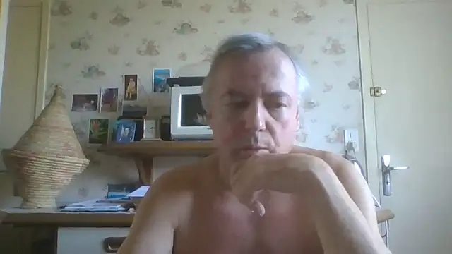 Snapshot of gegevincent chatting on April 2026 01:19:01 PM gegevincent online show from April 2026 01:19:01 PM