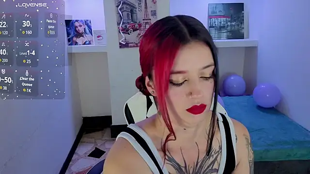 Snapshot of _lucia_21 chatting on October 2025 03:59:02 AM lucia 21 online show from October 2025 03:59:02 AM