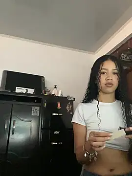 jadee8 online show from February 2026 06:36:02 PM