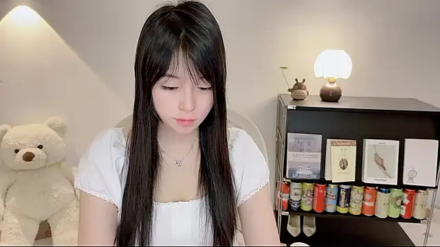 Onechestnut online show from June 2026 02:25:01 AM