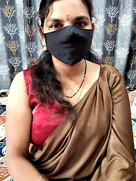 Snapshot of Lalitha-1995 chatting on June 2026 07:44:01 AM Lalitha-1995 online show from June 2026 07:44:01 AM