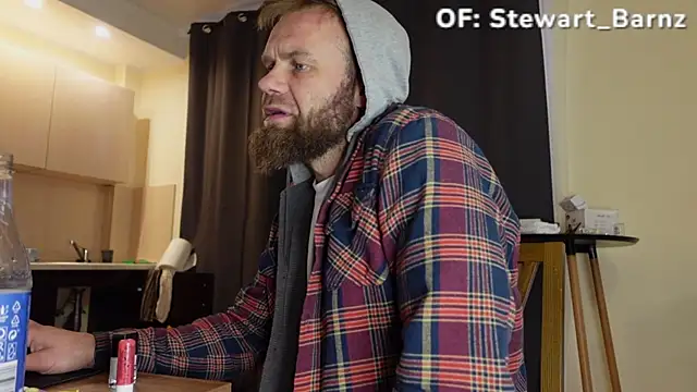 Snapshot of Stewart_Barnz chatting on May 2026 01:27:02 PM Stewart Barnz online show from May 2026 01:27:02 PM