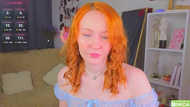 Snapshot of JoyceJones chatting on September 2025 07:08:01 PM JoyceJones online show from September 2025 07:08:01 PM