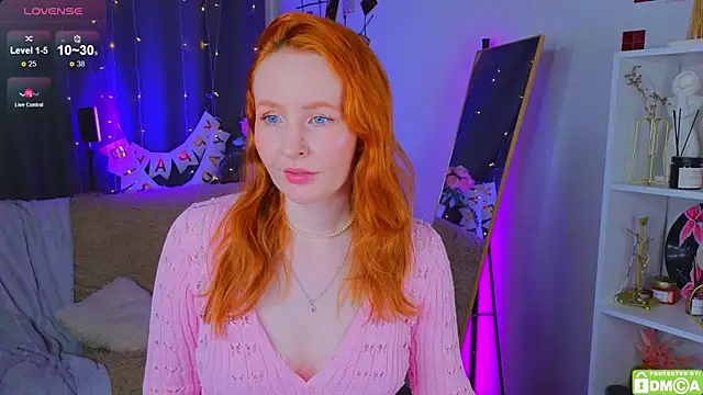 Snapshot of JoyceJones chatting on January 2026 08:23:01 PM JoyceJones online show from January 2026 08:23:01 PM