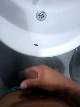 Snapshot of Oscariin96 chatting on February 2026 11:38:01 PM Oscariin96 online show from February 2026 11:38:01 PM