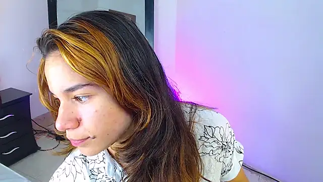 miascarlet 16 online show from January 2026 07:41:01 PM