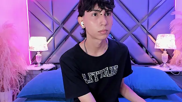 Milan LewisS online show from February 2026 11:58:02 AM