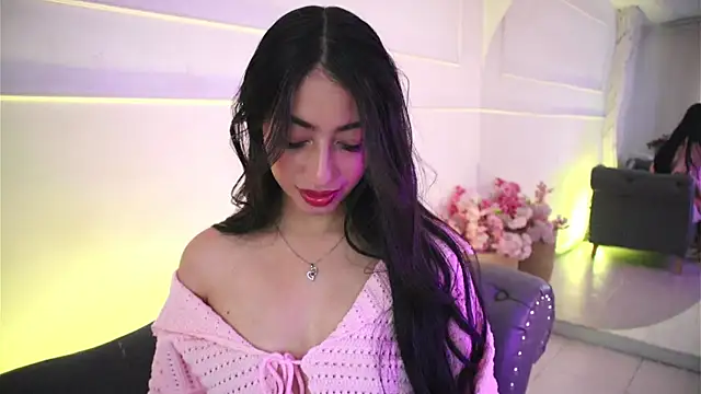 charlotterusso online show from June 2026 12:31:02 PM