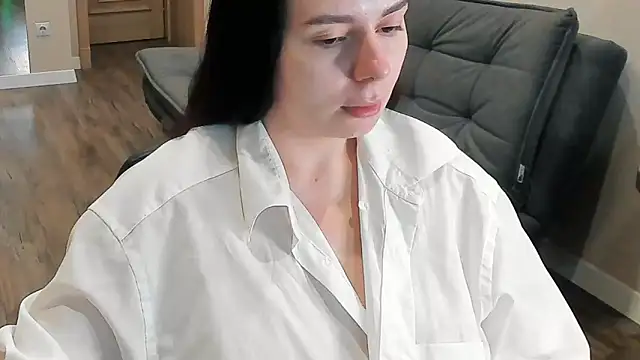 Snapshot of Di_na_Bell chatting on June 2026 09:14:01 AM Di na Bell online show from June 2026 09:14:01 AM