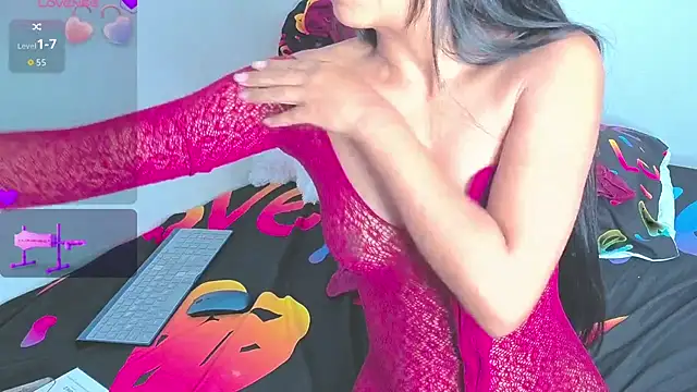 Alice Parkerx online show from November 2025 11:24:02 AM