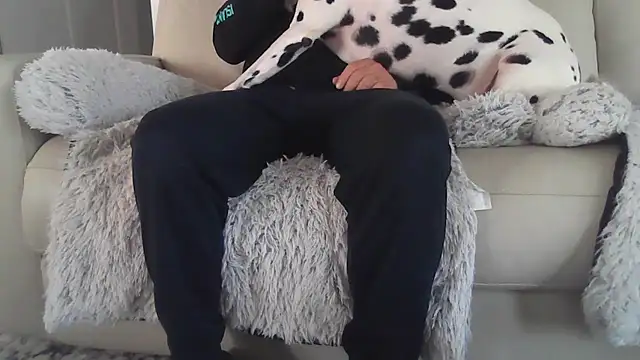 cyclone1212 online show from November 2025 04:47:01 PM