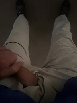 cyclone1212 online show from February 2026 11:57:02 AM