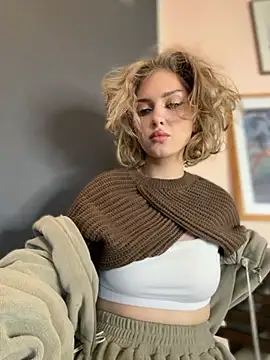 KellyKeler online show from October 2025 01:22:01 PM