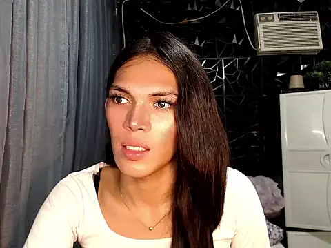 ladyhotcuming online show from June 2026 02:14:01 AM