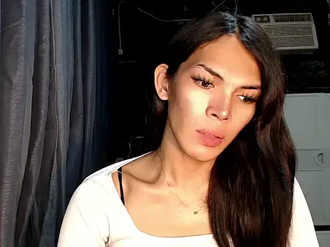 ladyhotcuming online show from July 2026 09:01:02 AM