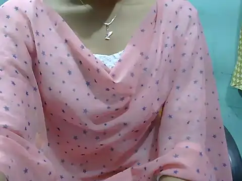 Snapshot of lovely_soniya chatting on October 2025 05:27:01 AM lovely soniya online show from October 2025 05:27:01 AM