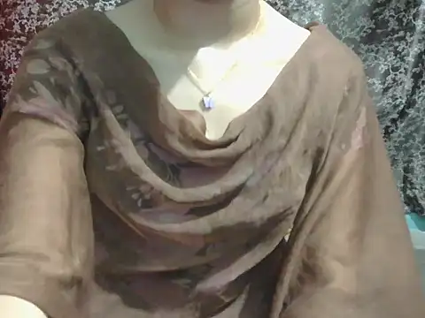 Snapshot of lovely_soniya chatting on June 2026 01:06:02 PM lovely soniya online show from June 2026 01:06:02 PM