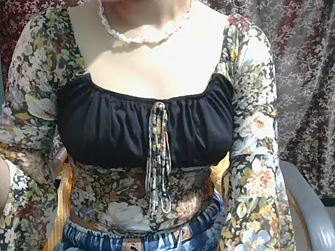 Snapshot of lovely_soniya chatting on July 2026 05:58:01 AM lovely soniya online show from July 2026 05:58:01 AM