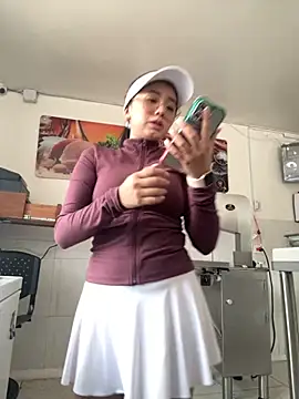 Michelle Zoe online show from September 2025 04:54:02 PM