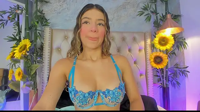 LittleeJaz online show from December 2025 09:53:01 PM