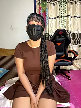 Ariana  Marie online show from November 2025 05:48:01 PM