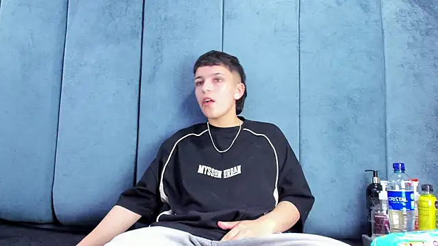 Megan Thompson  online show from March 2026 02:19:02 AM