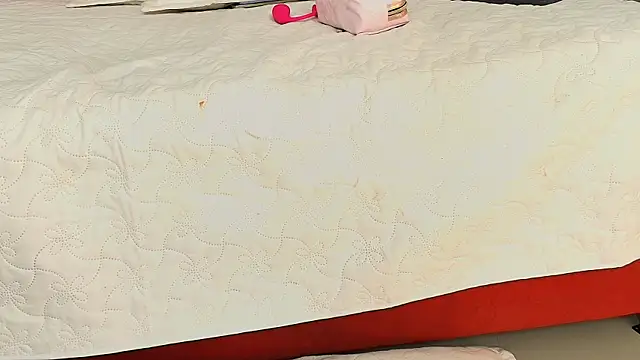 keyla mejia online show from December 2025 12:01:02 PM